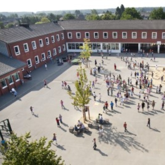Gemeinschaftsgrundschule Elmpt, Niederkrüchten. Quelle: Studio Hadler